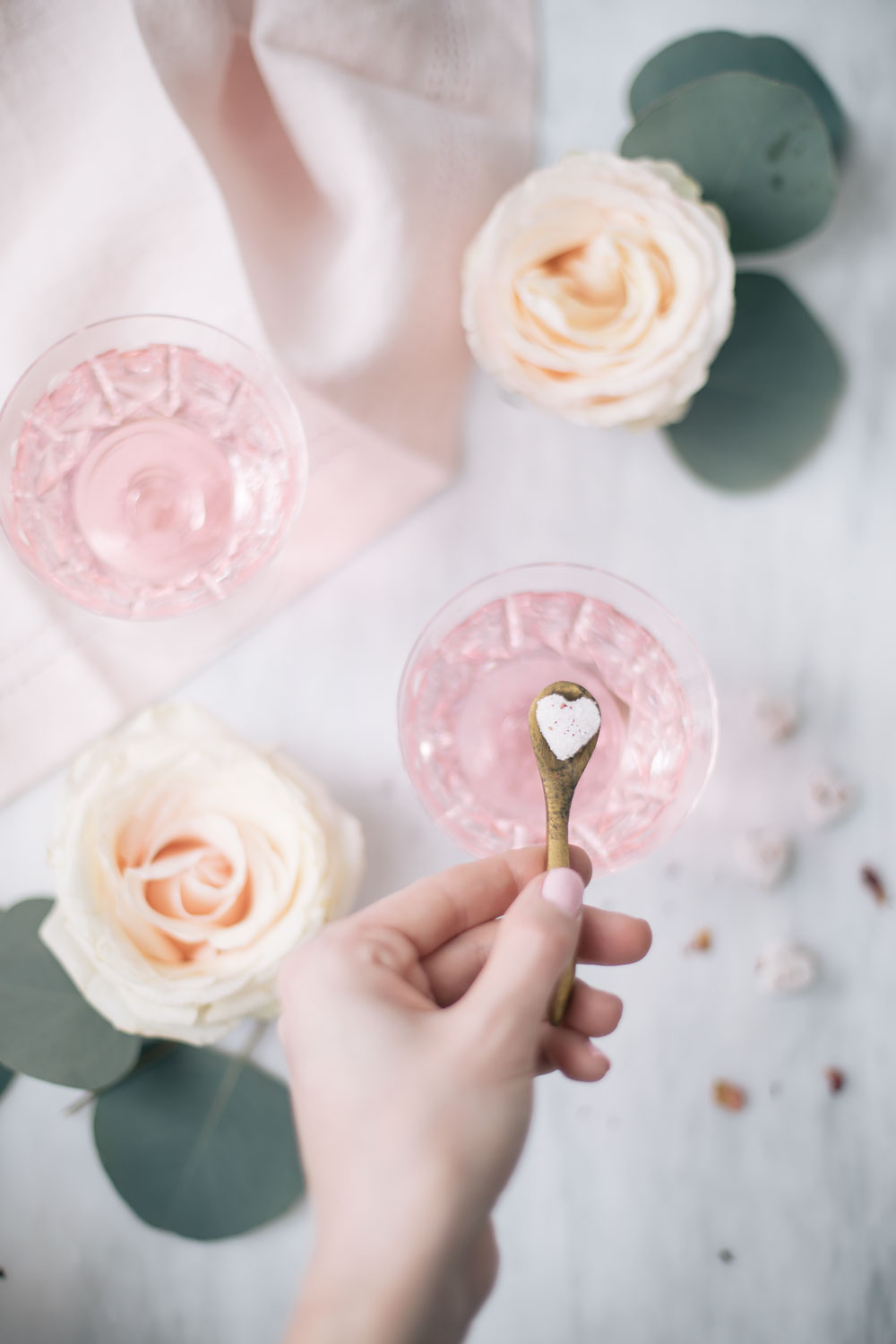 rose water cocktail. pink cocktail. how to make a rose cocktail. rose infused cocktail