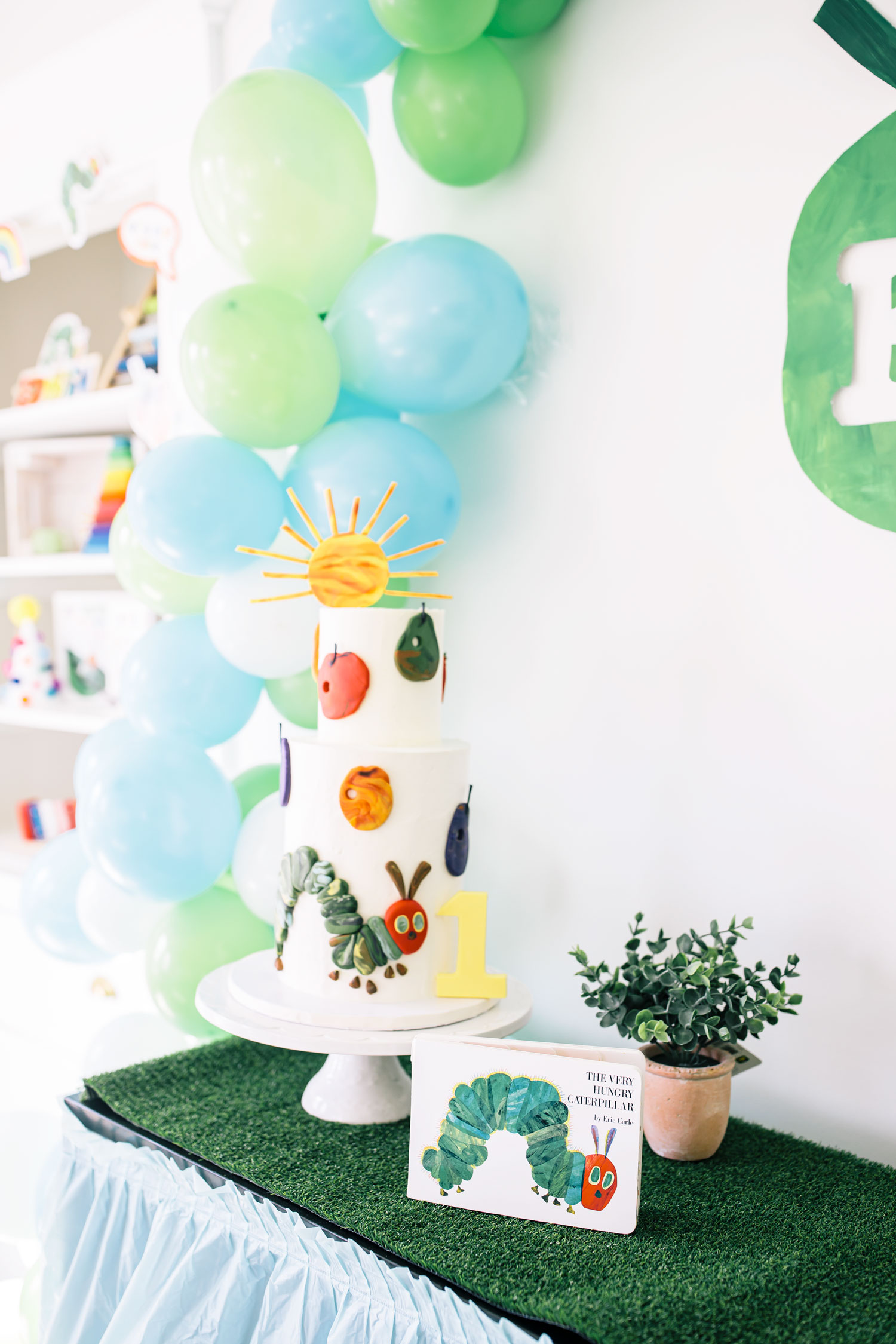 for Two Year Old Very Hungry Caterpillar 2nd Birthday Party Decoration Balloon Bundle